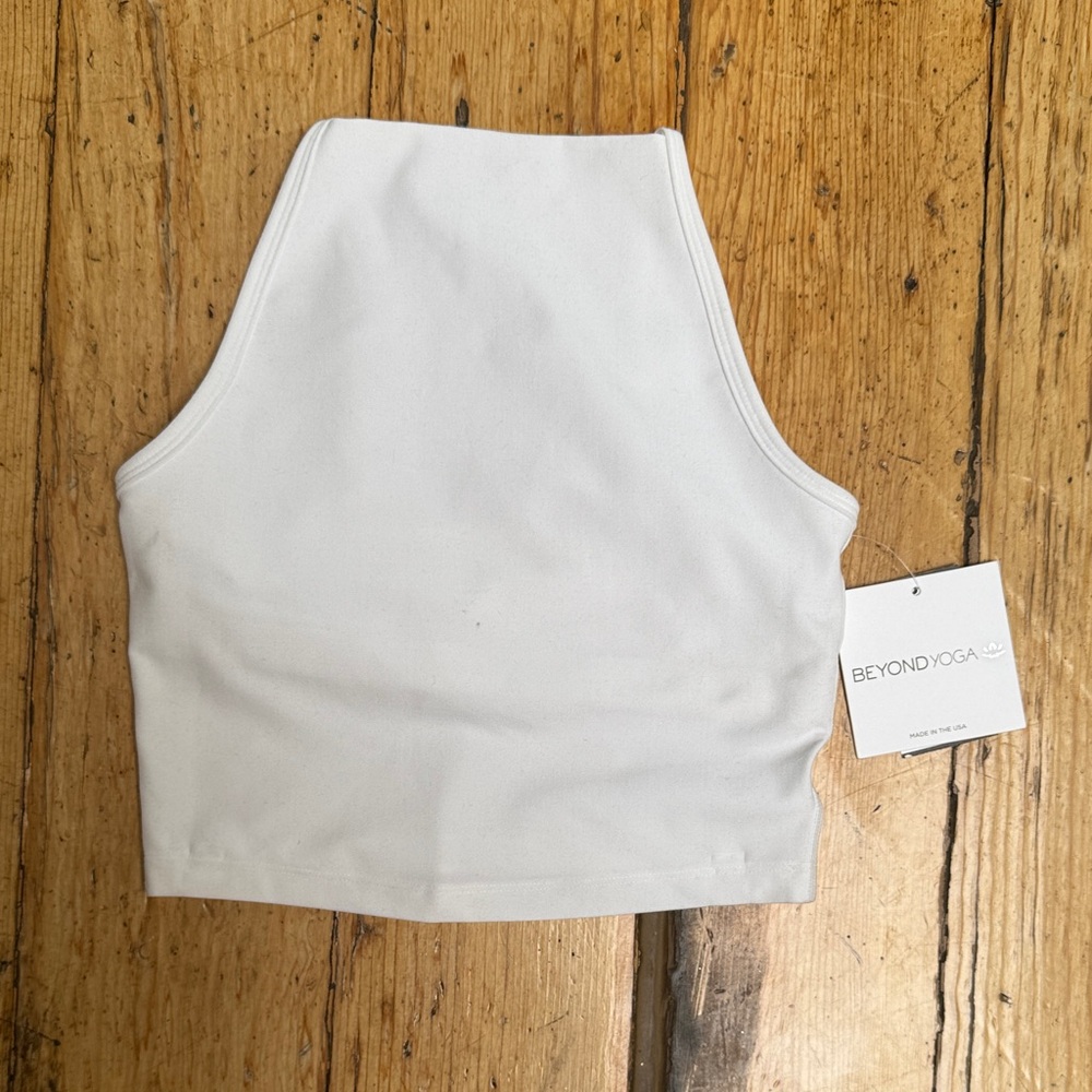 Beyond Yoga White High-Neck Cropped Sports Tank